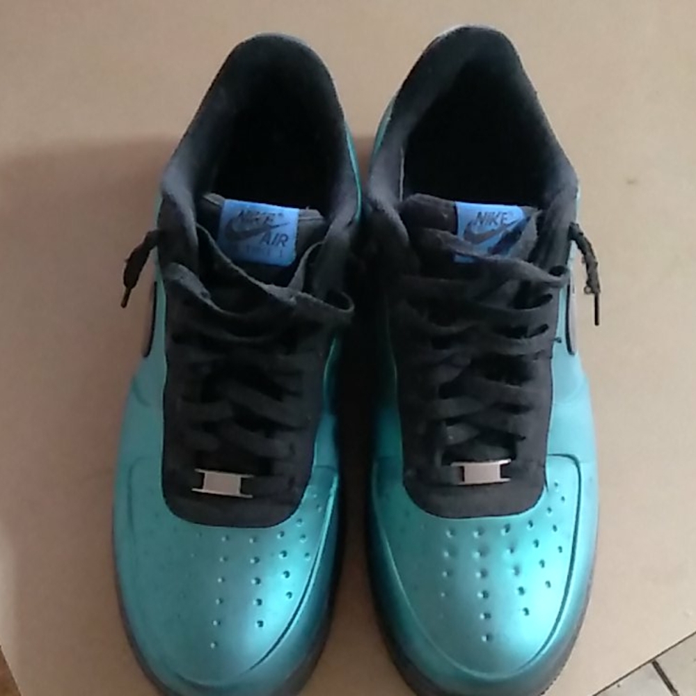 COPY - Green foamposite nike